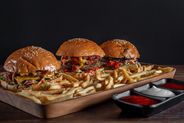 Makes Fast Food